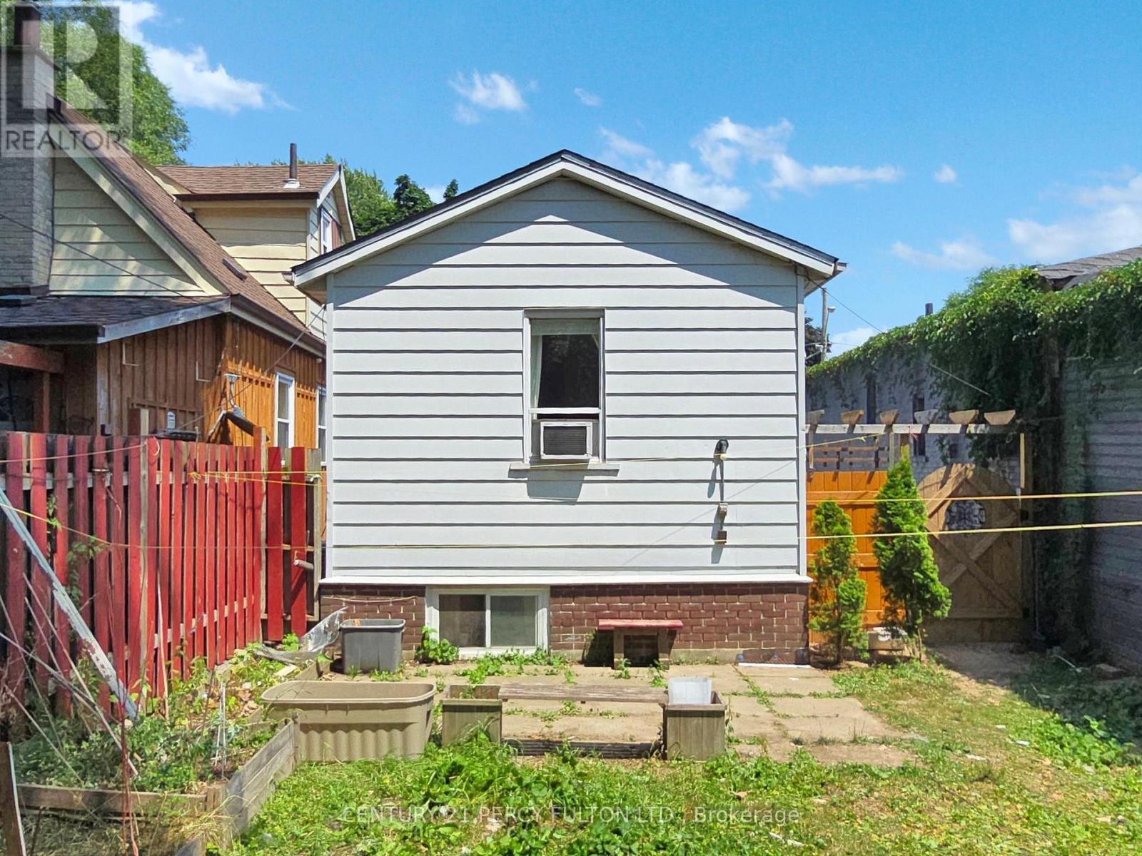 48 St Dunstan Drive, Toronto, ON - Outdoor With Exterior