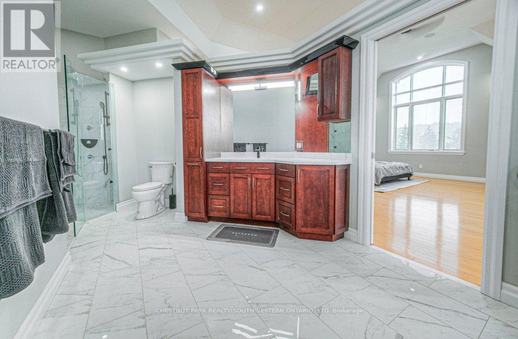 2930 Notre Dame Drive, Wilmot, ON - Indoor Photo Showing Bathroom
