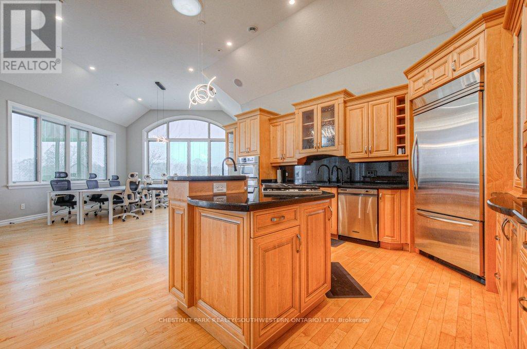 2930 Notre Dame Drive, Wilmot, ON - Indoor Photo Showing Kitchen