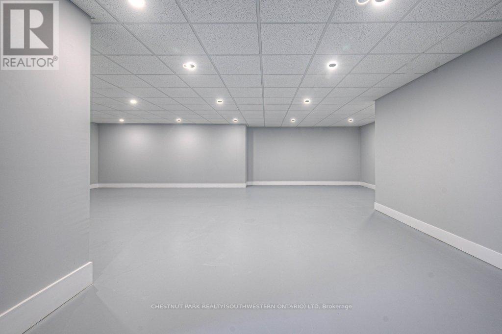 2930 Notre Dame Drive, Wilmot, ON - Indoor Photo Showing Other Room