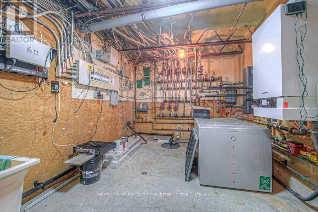 2930 Notre Dame Drive, Wilmot, ON - Indoor