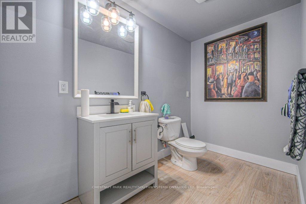 2930 Notre Dame Drive, Wilmot, ON - Indoor Photo Showing Bathroom
