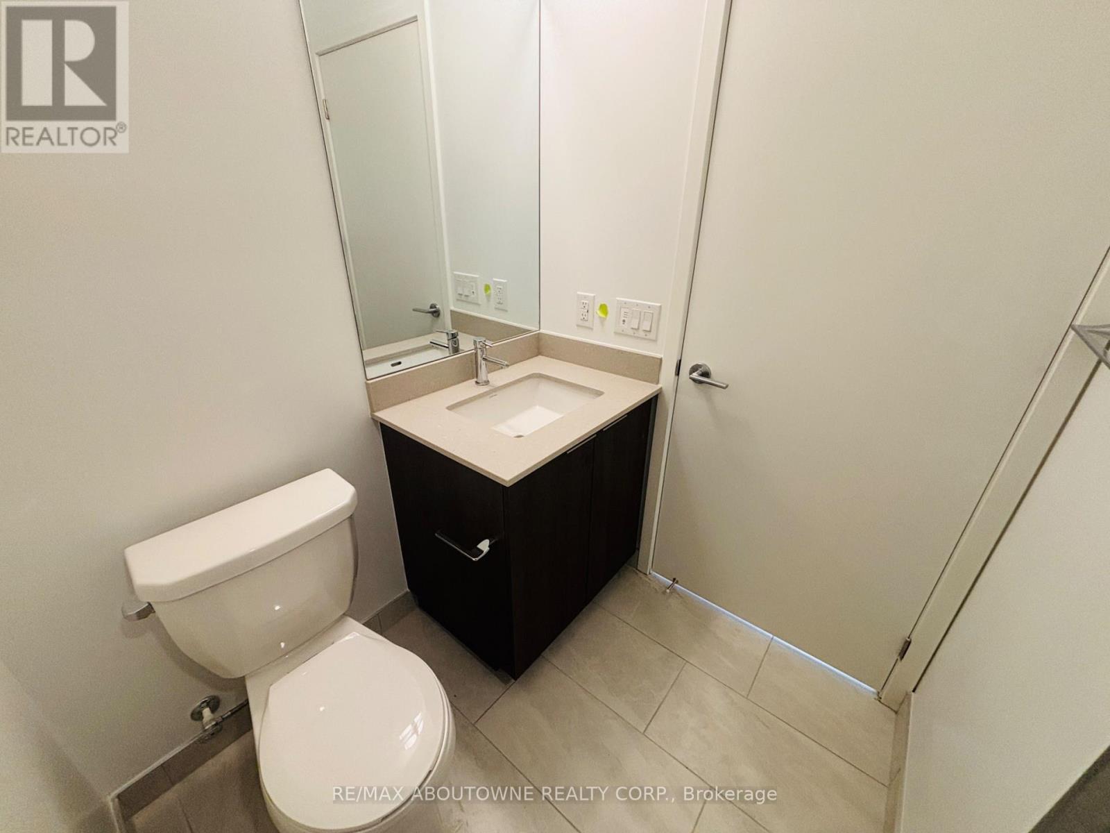 3709 - 395 Square One Drive, Mississauga, ON - Indoor Photo Showing Bathroom