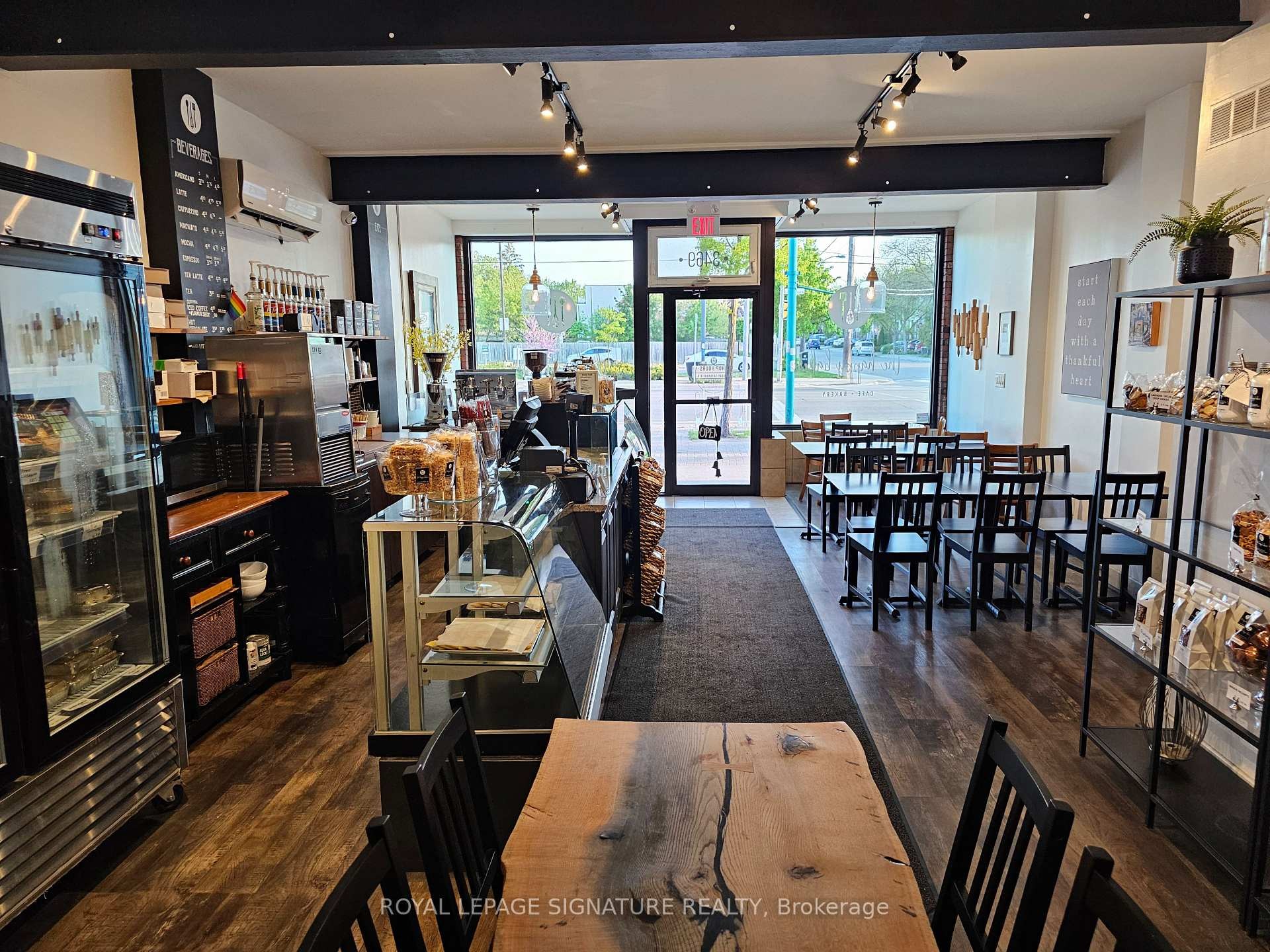 3469 Lake Shore Boulevard W, Toronto, ON