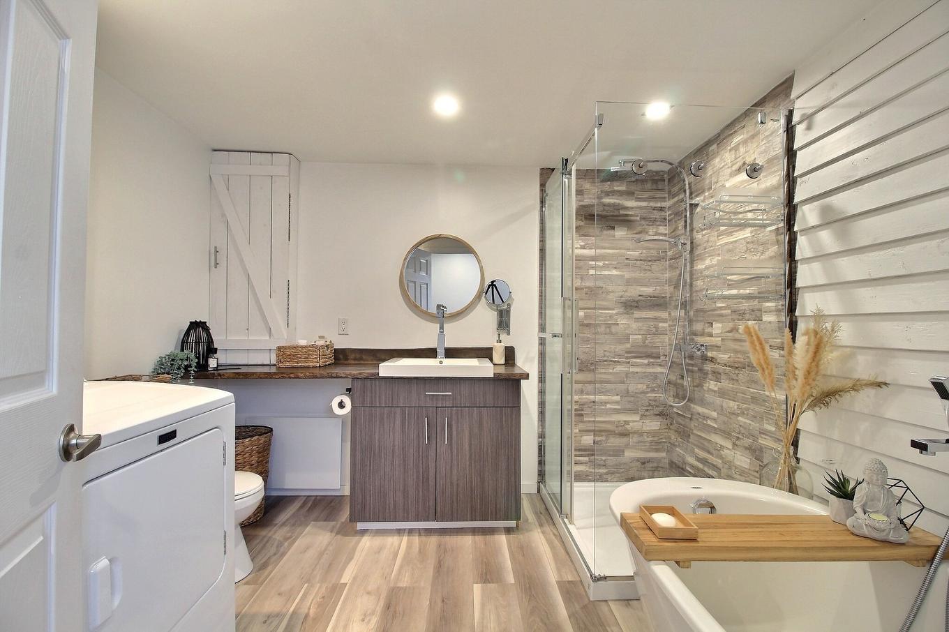 Salle de bains - 1683 Rue Bellevue, Val-D'Or, QC - Indoor Photo Showing Bathroom