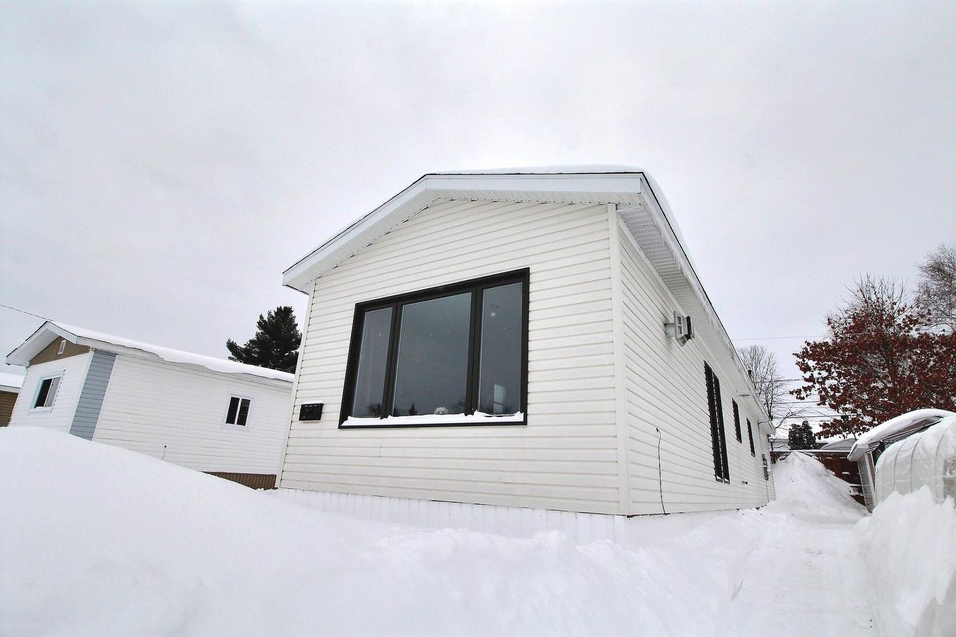 Façade - 1683 Rue Bellevue, Val-D'Or, QC - Outdoor With Exterior