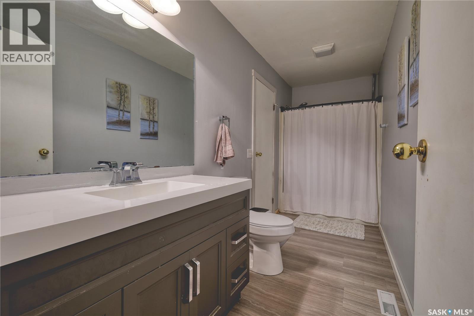 313 Centennial Boulevard, Warman, SK - Indoor Photo Showing Bathroom