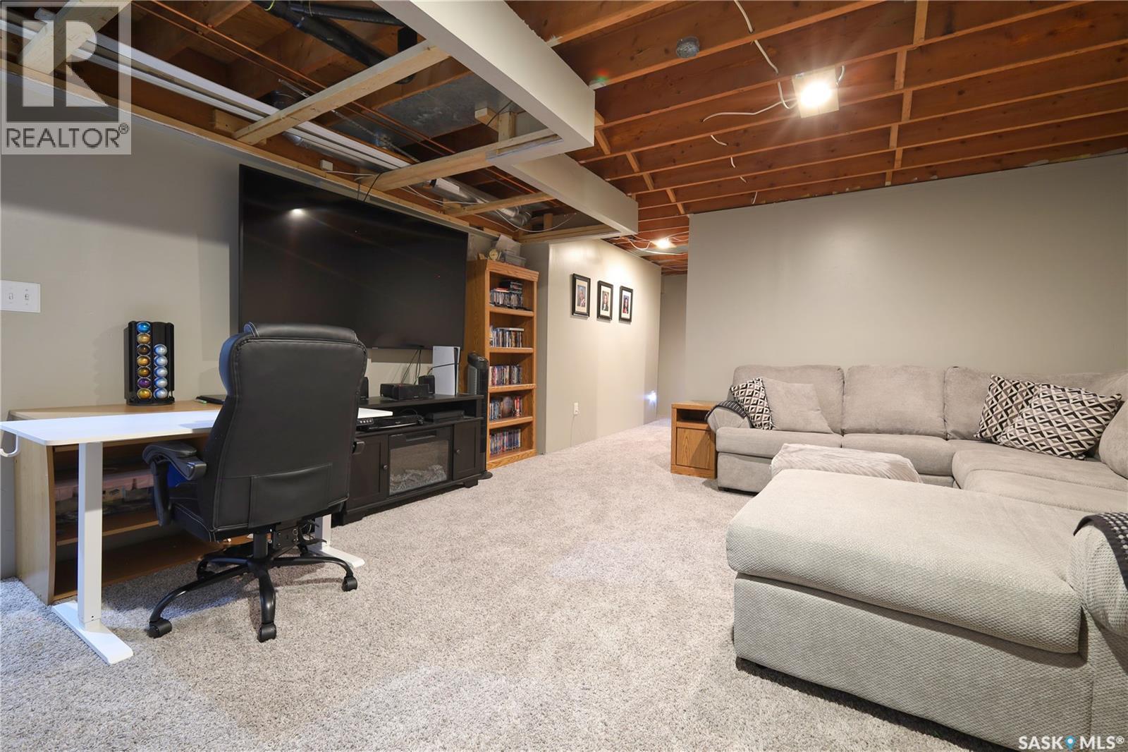 313 Centennial Boulevard, Warman, SK - Indoor Photo Showing Basement