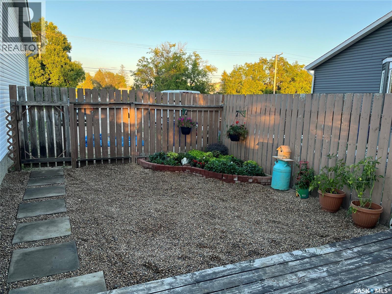 313 Centennial Boulevard, Warman, SK - Outdoor