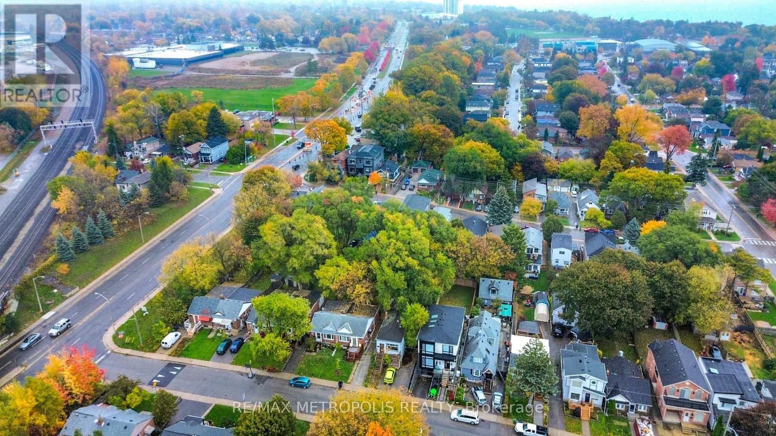 143 Kalmar Avenue, Toronto, ON - Outdoor With View