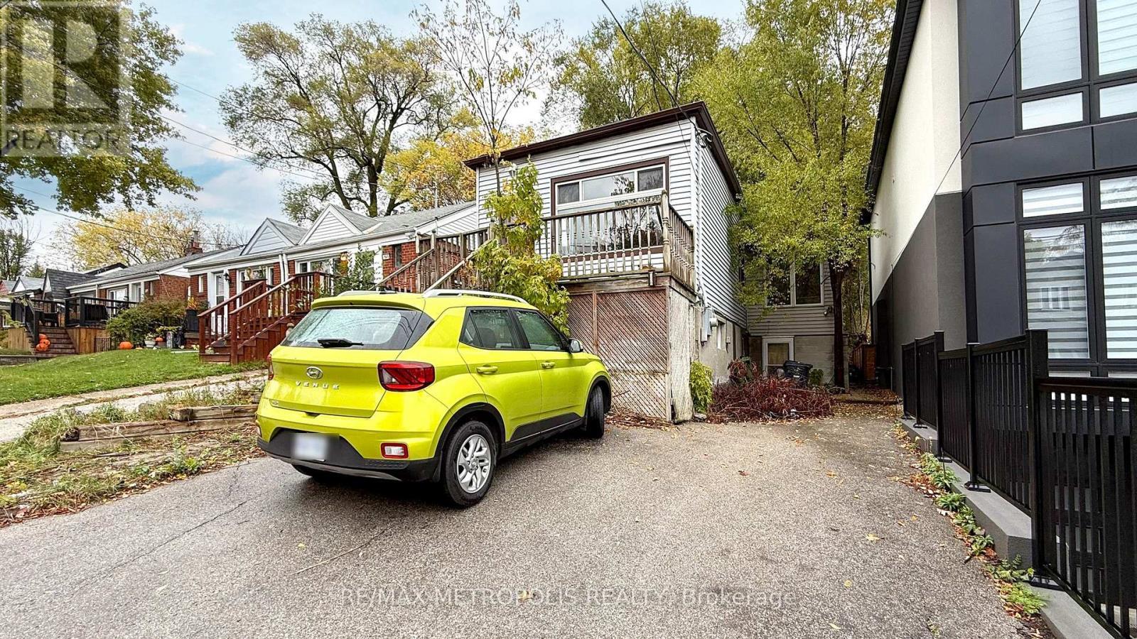 143 Kalmar Avenue, Toronto, ON - Outdoor