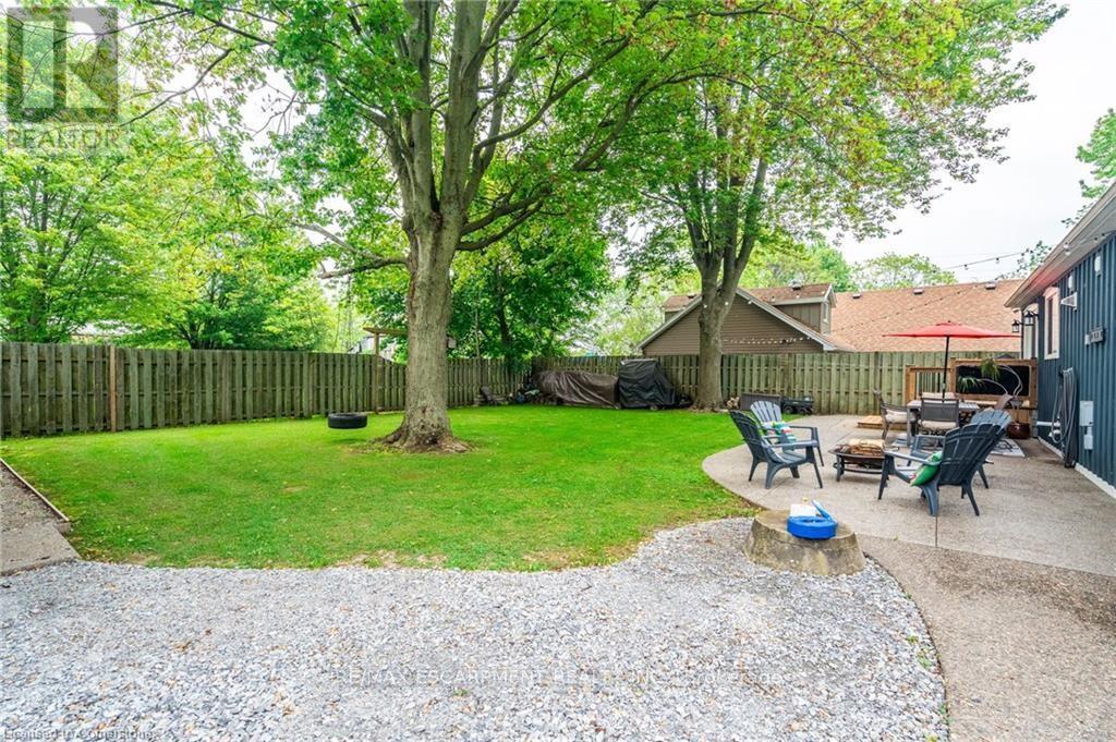 8 Beach Road, Haldimand, ON - Outdoor