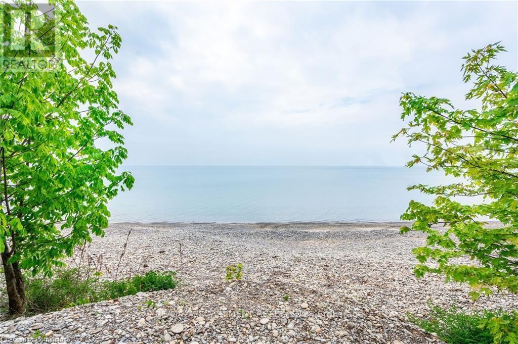 8 Beach Road, Haldimand, ON - Outdoor With View