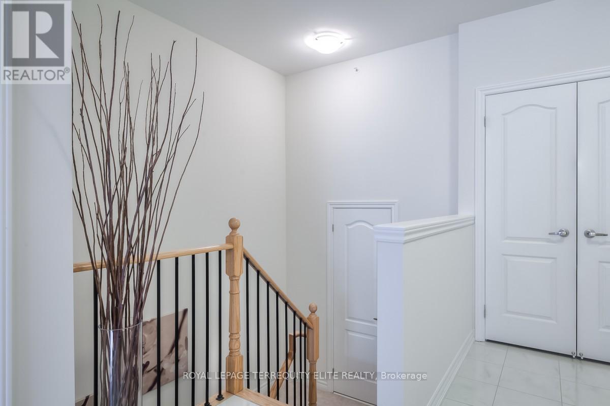 15 - 39 Drewry Avenue, Toronto, ON - Indoor Photo Showing Other Room