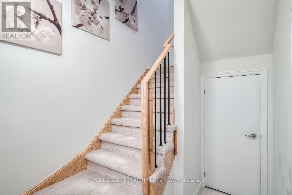 15 - 39 Drewry Avenue, Toronto, ON - Indoor Photo Showing Other Room