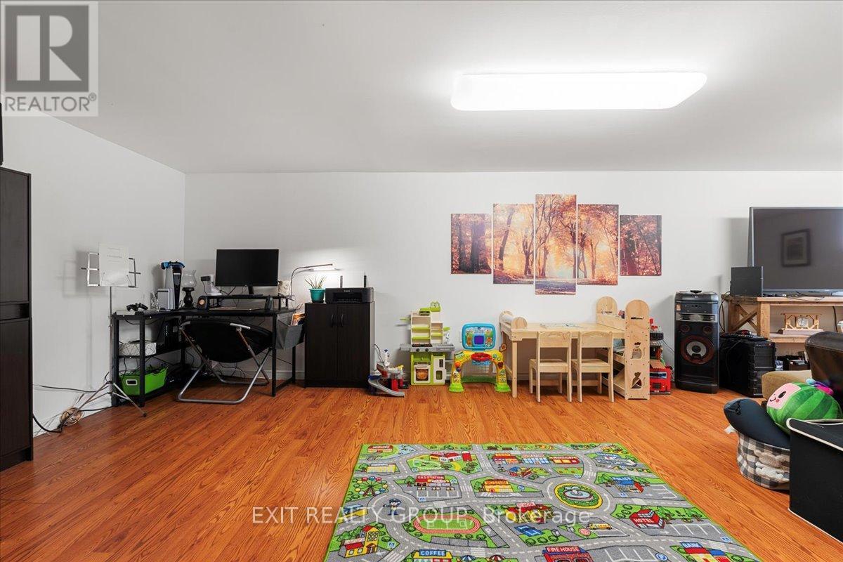 29 Barry Road, Quinte West (Murray Ward), ON - Indoor Photo Showing Office