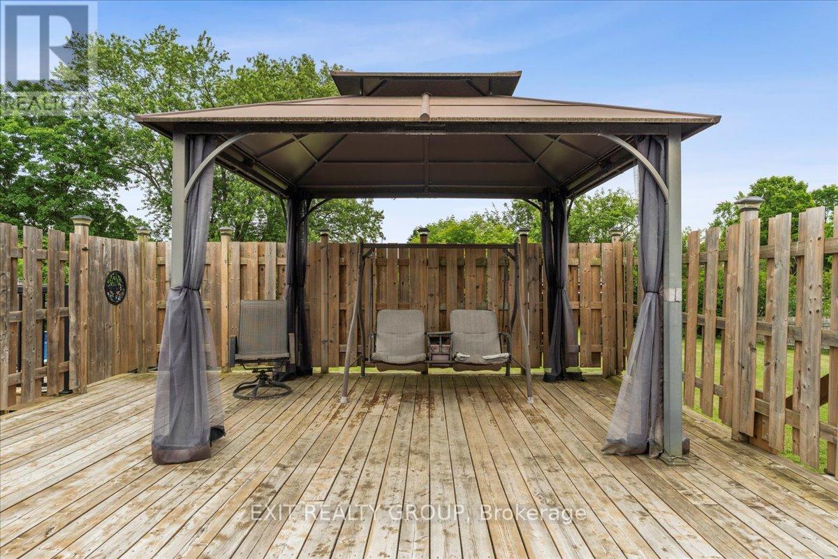 29 Barry Road, Quinte West (Murray Ward), ON - Outdoor With Deck Patio Veranda