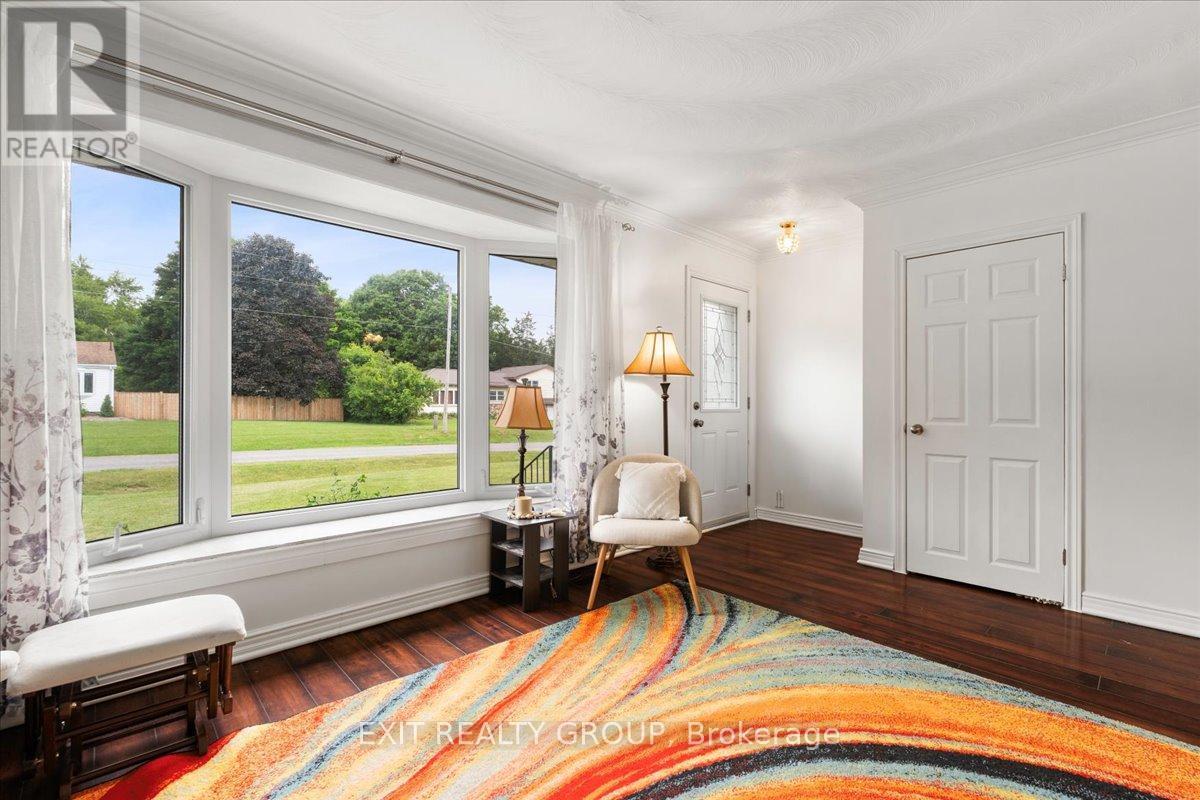 29 Barry Road, Quinte West (Murray Ward), ON - Indoor