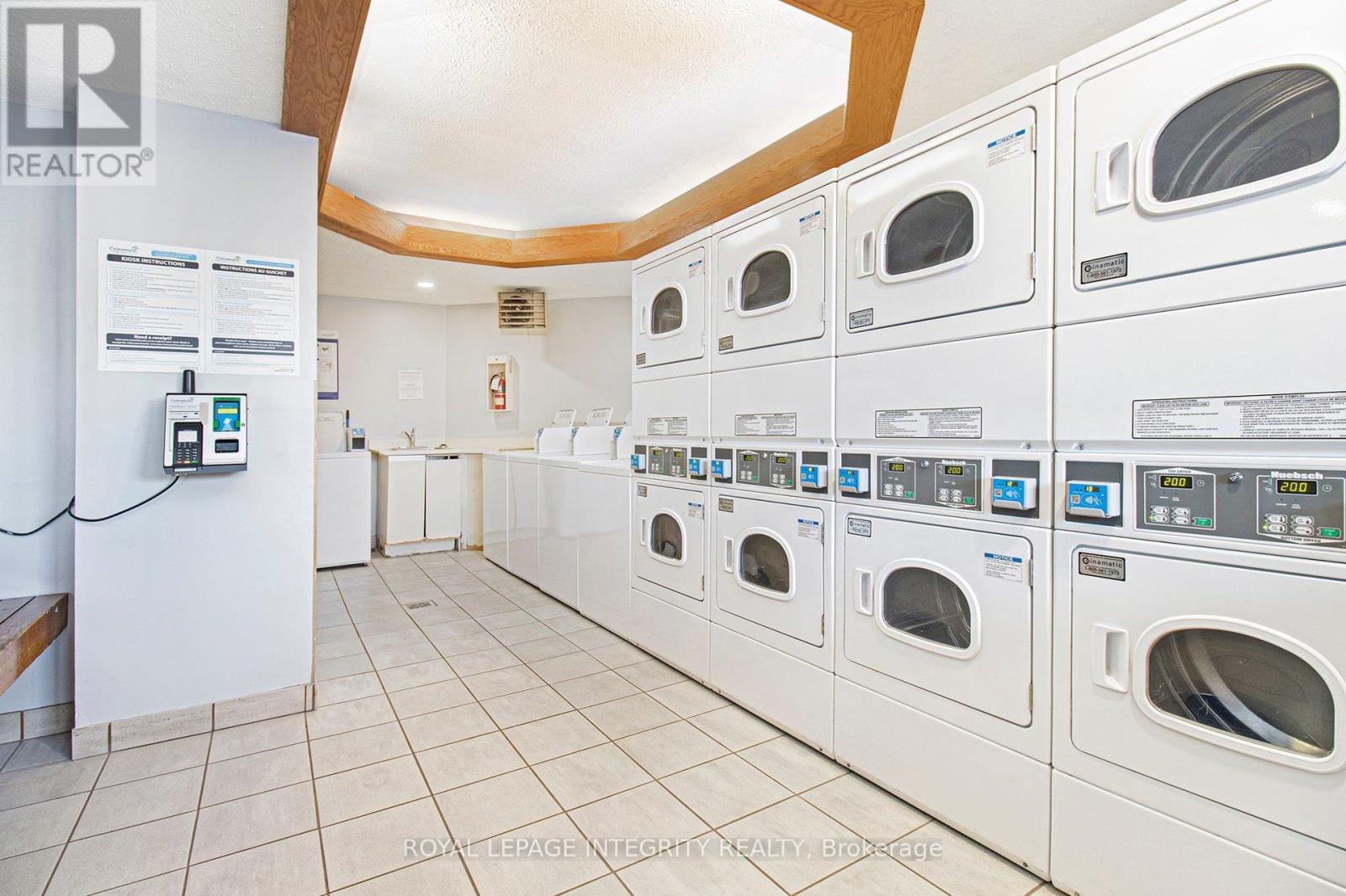 207 - 1180 Ohio Street, Ottawa, ON - Indoor Photo Showing Laundry Room