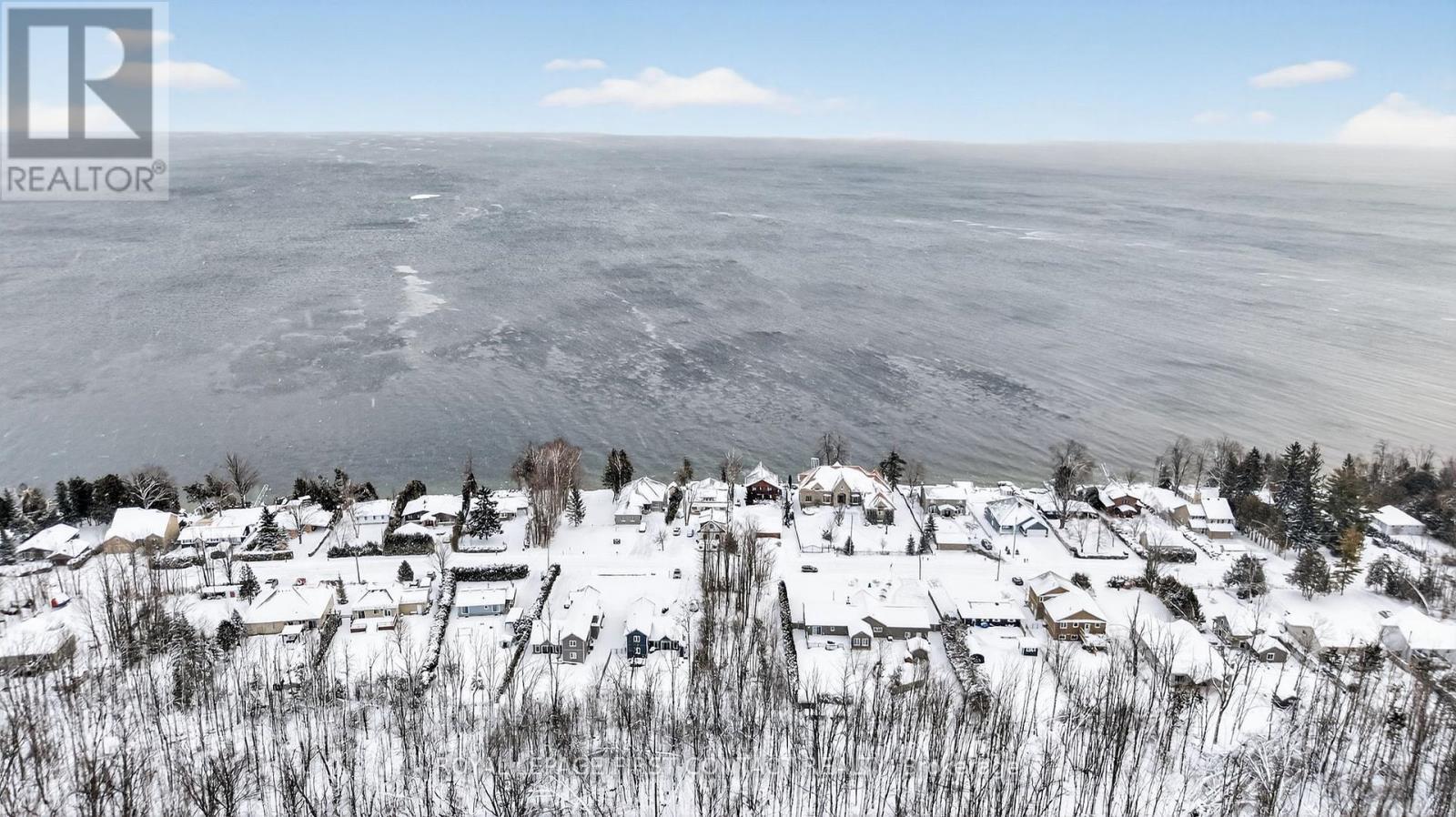 2266 Lakeshore Road E, Oro-Medonte, ON