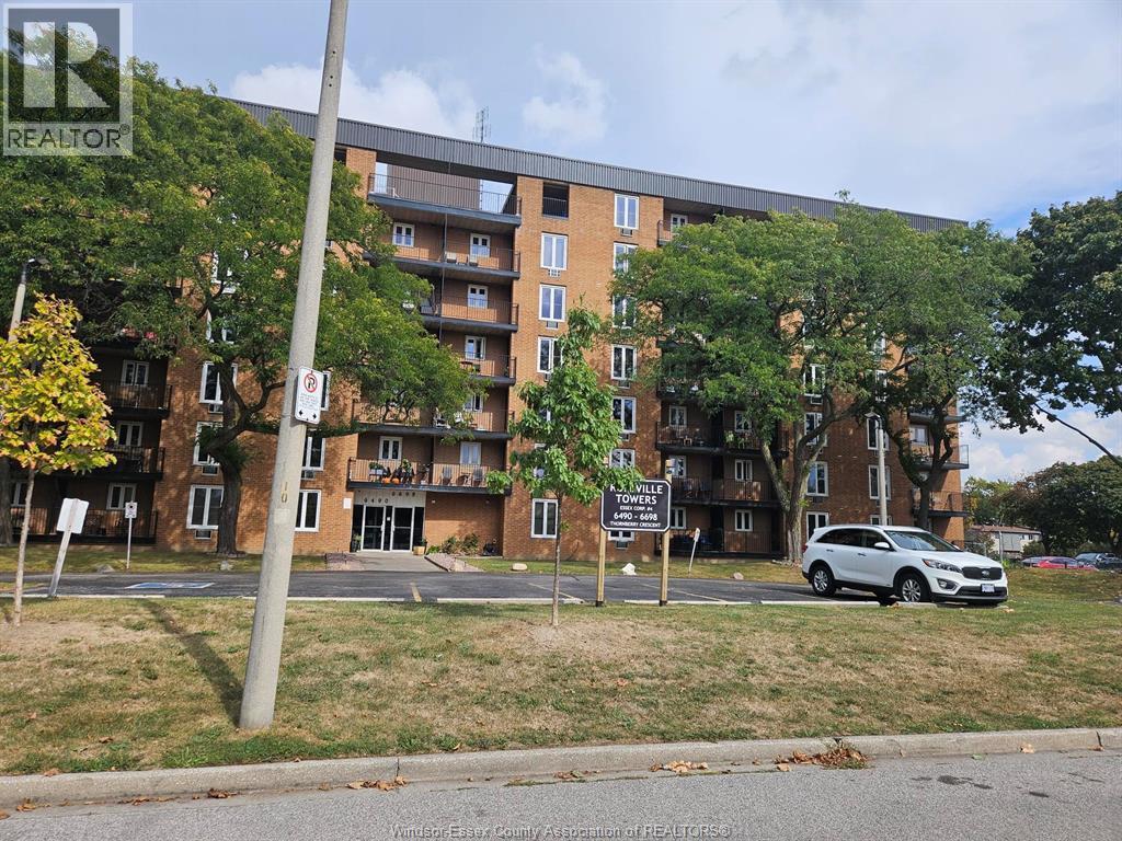 6624 Thornberry Unit# 207, Windsor, ON - Outdoor With Balcony With Facade
