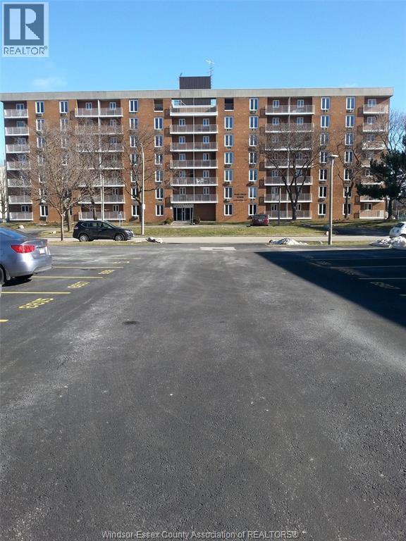 6624 Thornberry Unit# 207, Windsor, ON - Outdoor