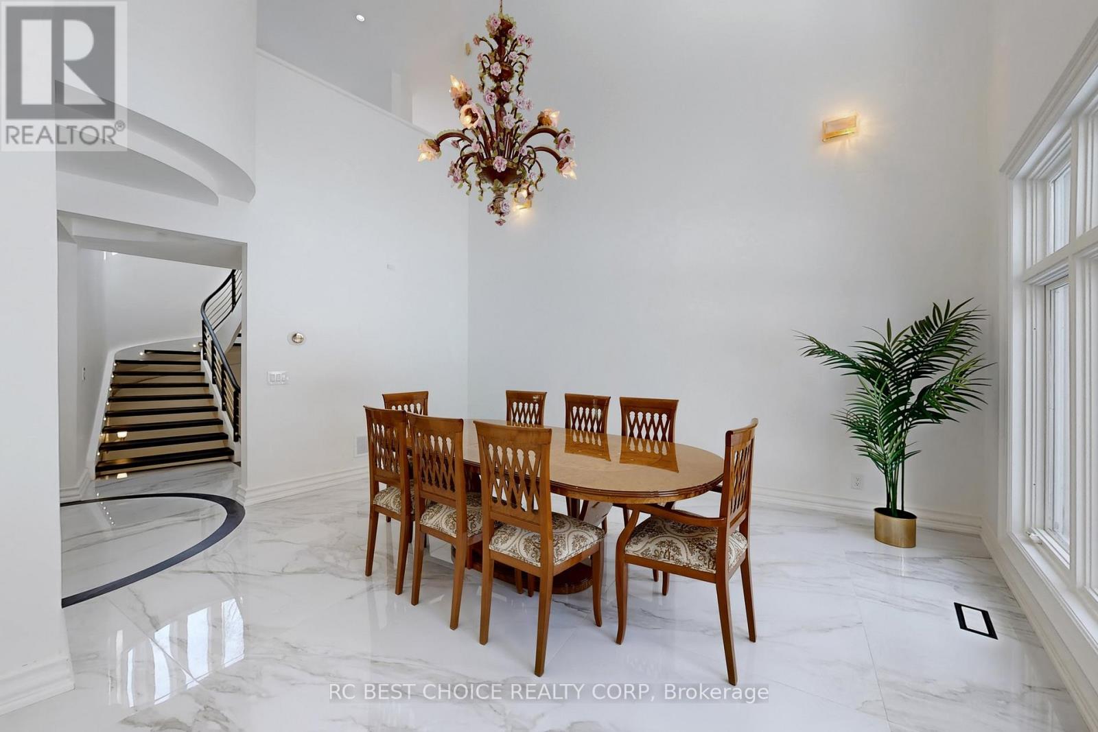 76 Silver Fox Place, Vaughan, ON - Indoor Photo Showing Dining Room