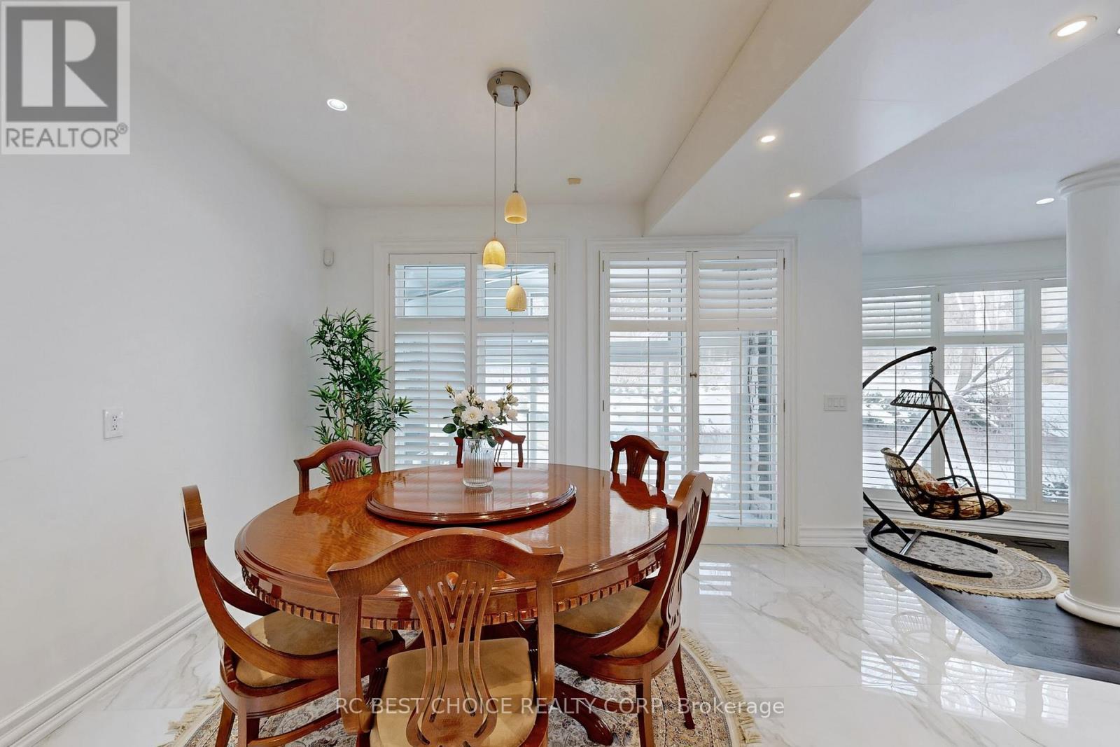 76 Silver Fox Place, Vaughan, ON - Indoor Photo Showing Dining Room