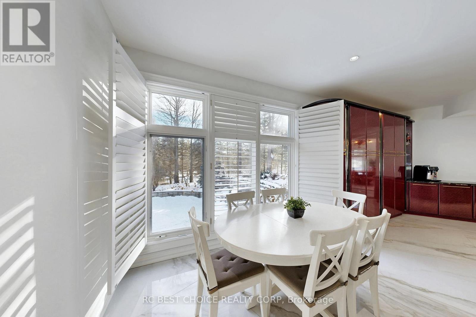 76 Silver Fox Place, Vaughan, ON - Indoor Photo Showing Dining Room