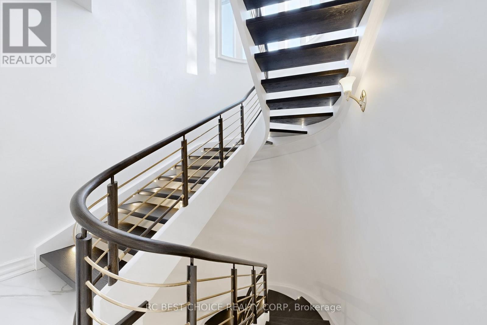 76 Silver Fox Place, Vaughan, ON - Indoor Photo Showing Other Room