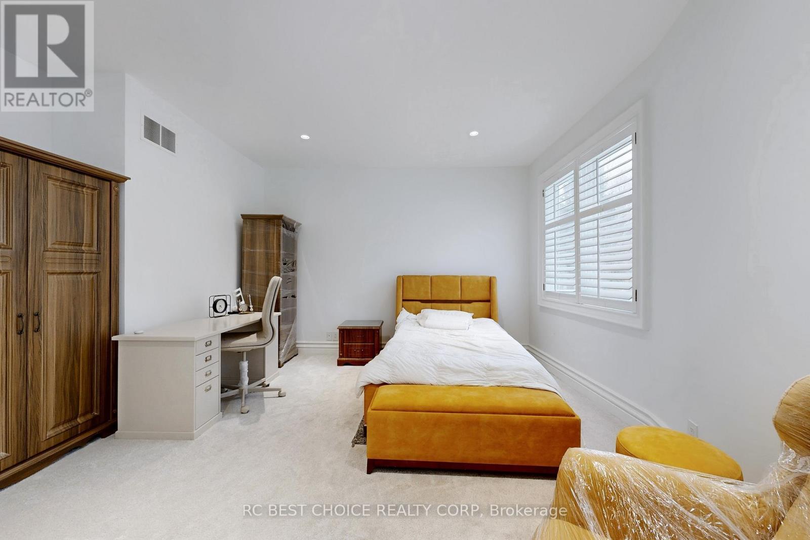 76 Silver Fox Place, Vaughan, ON - Indoor Photo Showing Bedroom
