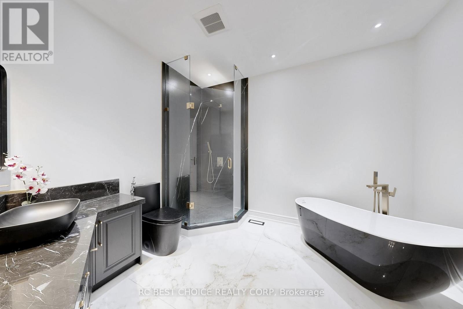 76 Silver Fox Place, Vaughan, ON - Indoor Photo Showing Bathroom