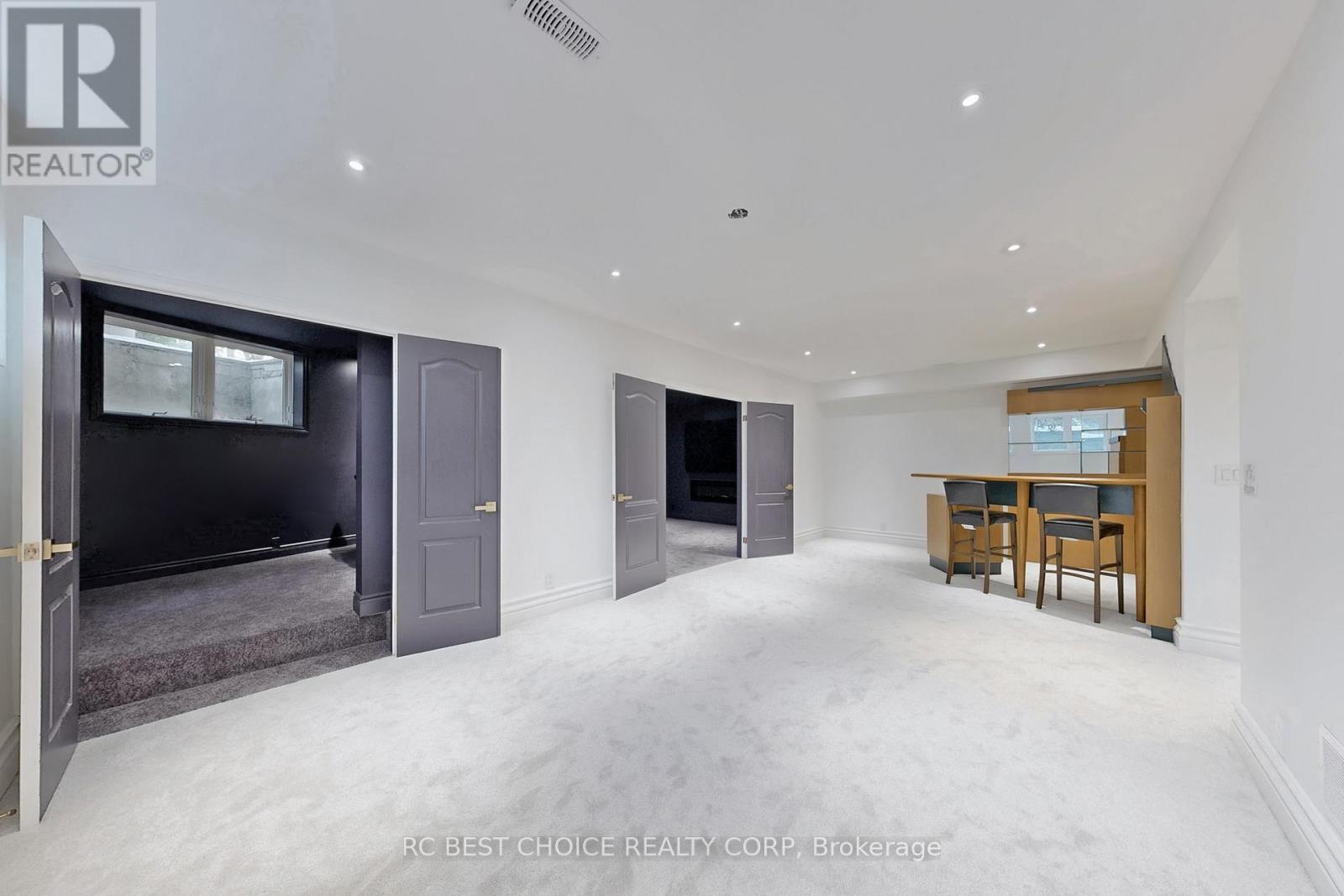 76 Silver Fox Place, Vaughan, ON - Indoor Photo Showing Other Room