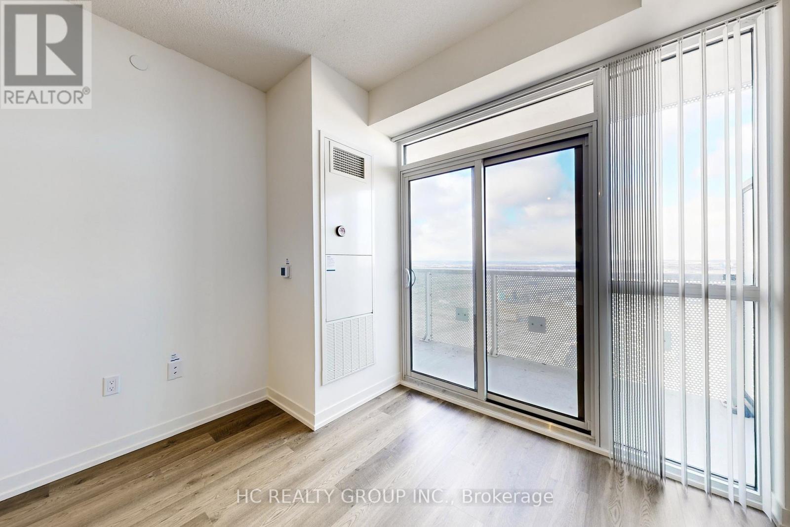 4803 - 8 Interchange Way, Vaughan, ON - Indoor Photo Showing Other Room