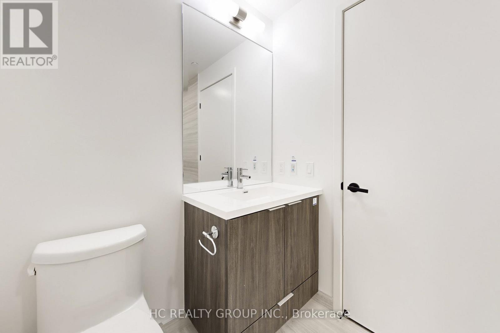 4803 - 8 Interchange Way, Vaughan, ON - Indoor Photo Showing Bathroom