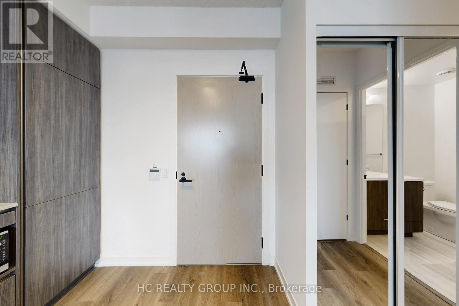 4803 - 8 Interchange Way, Vaughan, ON - Indoor Photo Showing Other Room