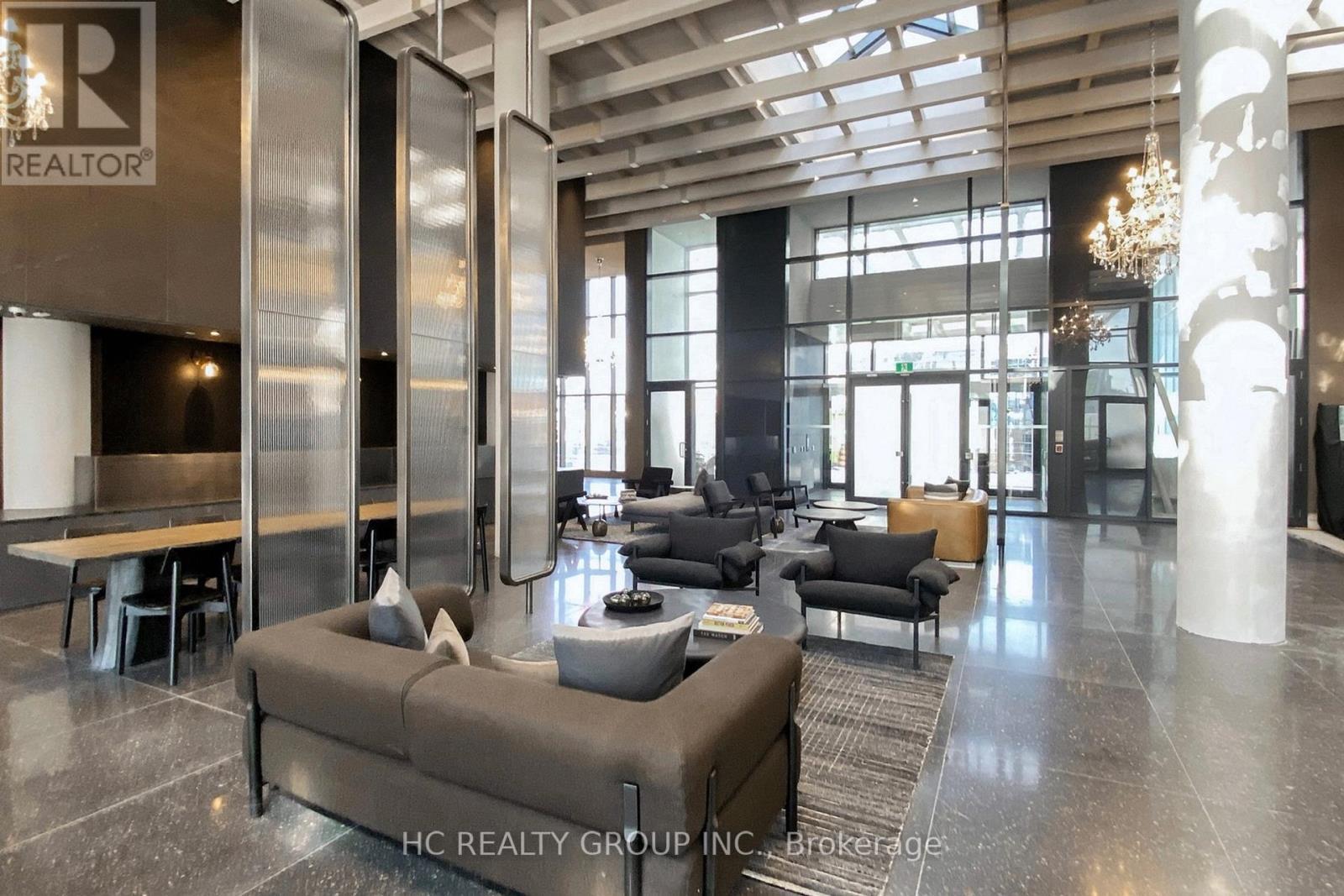 4803 - 8 Interchange Way, Vaughan, ON - Indoor