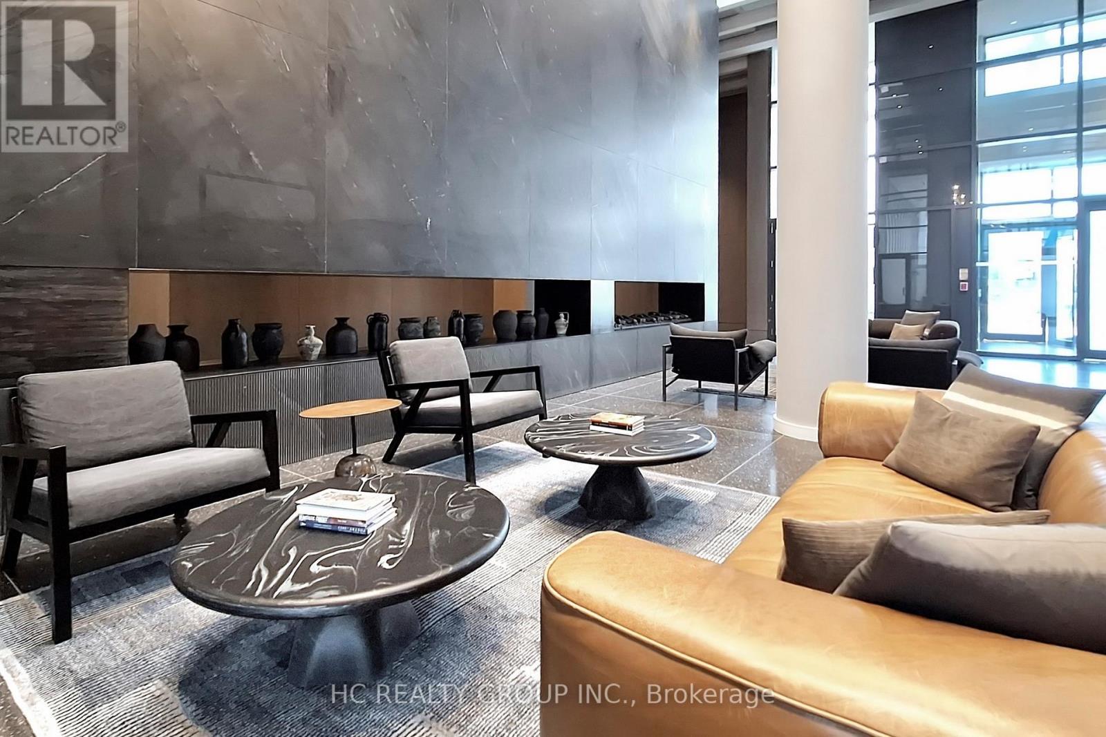 4803 - 8 Interchange Way, Vaughan, ON - Indoor Photo Showing Living Room