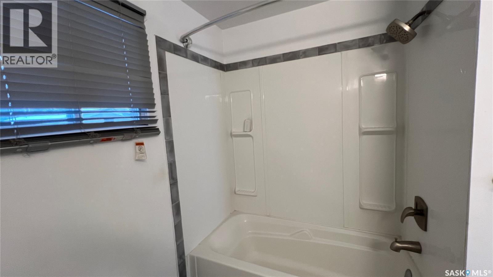 310 5Th Avenue, Cudworth, SK - Indoor Photo Showing Bathroom