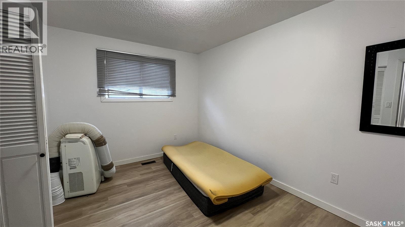 310 5Th Avenue, Cudworth, SK - Indoor