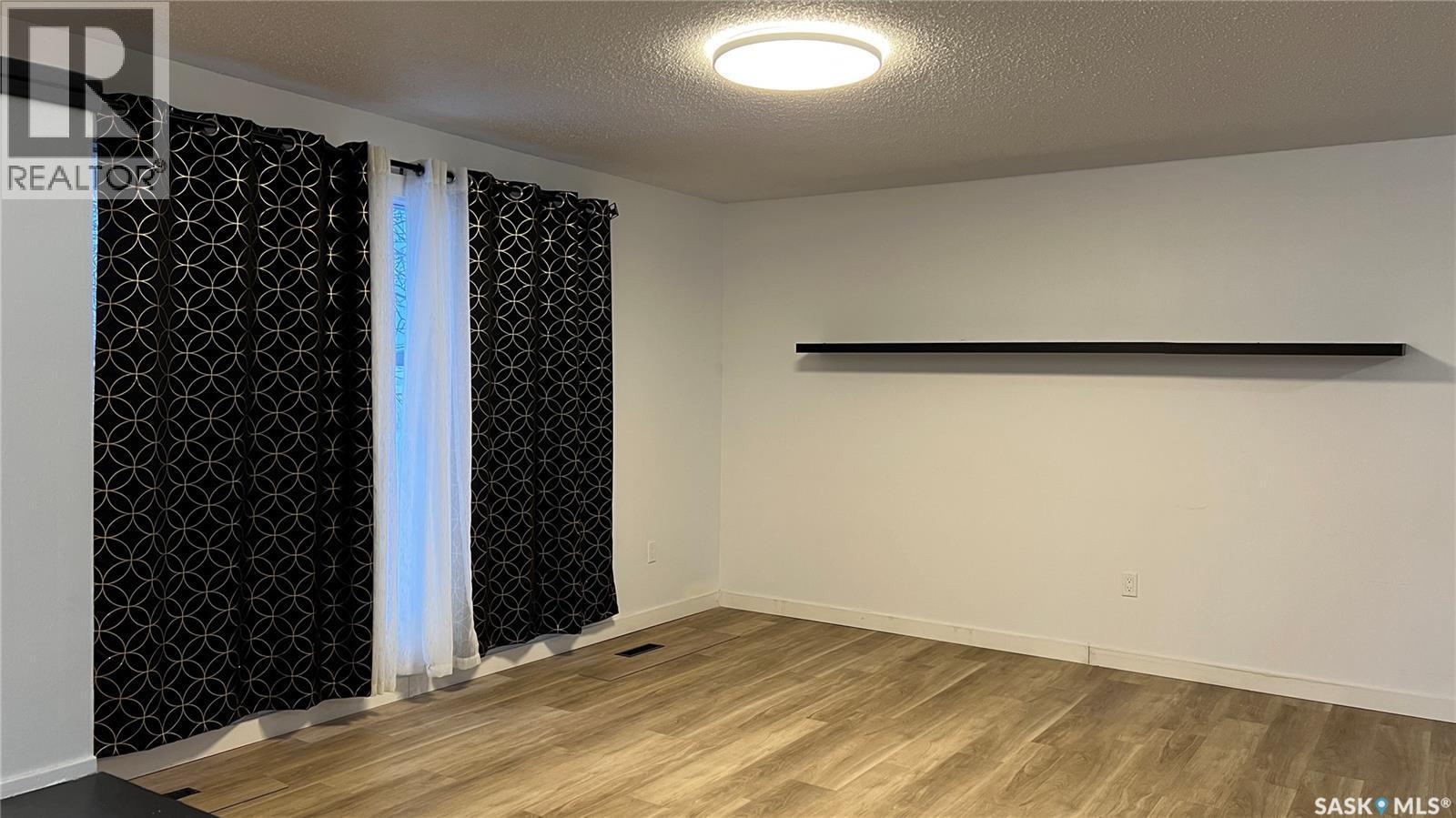 310 5Th Avenue, Cudworth, SK - Indoor Photo Showing Other Room