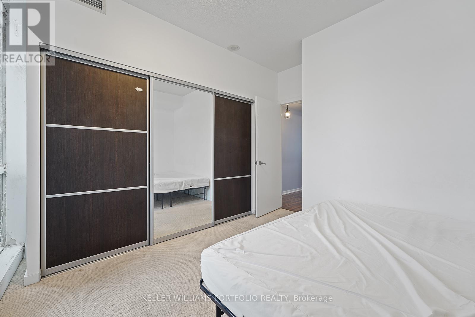 505 - 30 Canterbury Place, Toronto, ON - Indoor Photo Showing Other Room