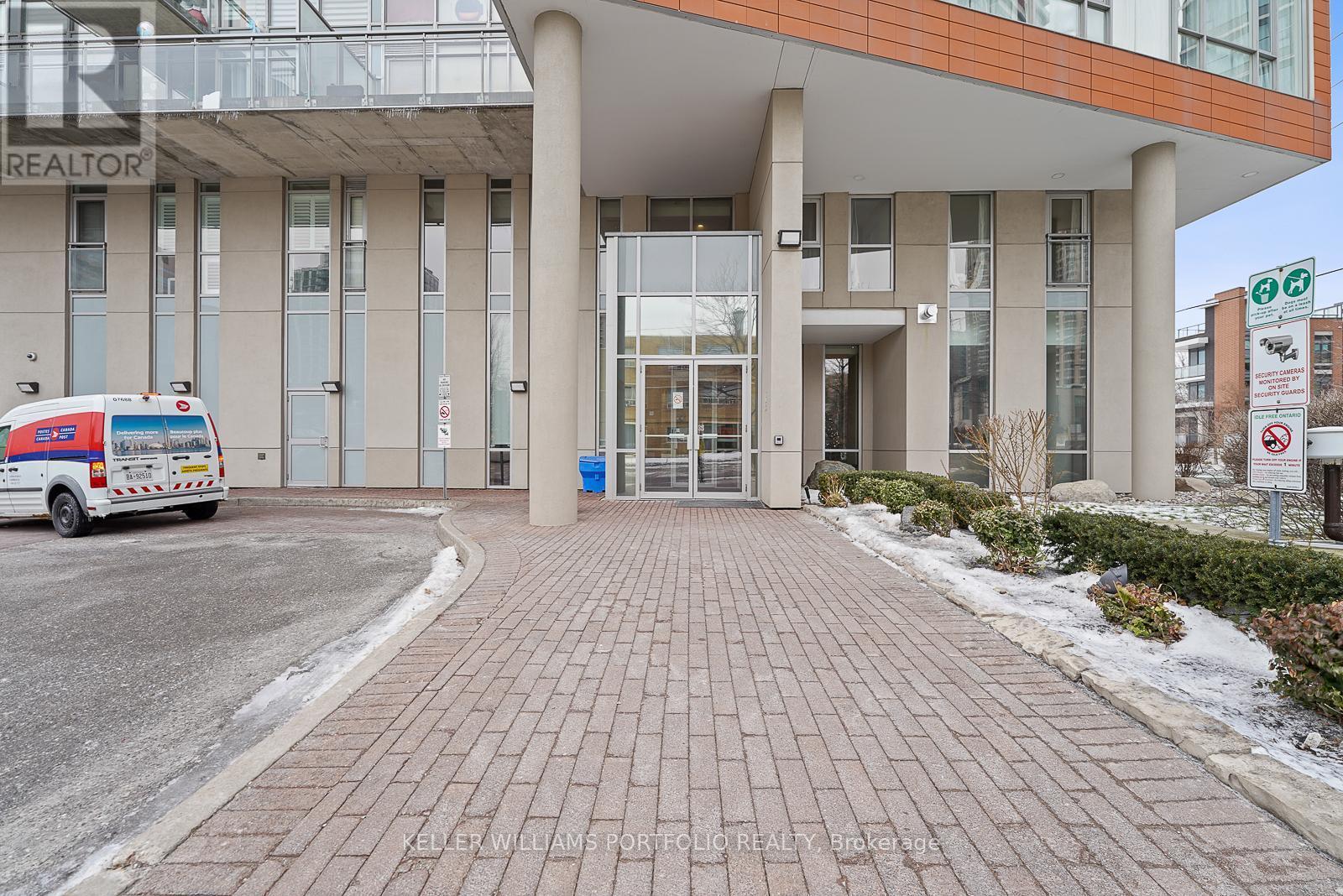 505 - 30 Canterbury Place, Toronto, ON - Outdoor With Balcony With Facade