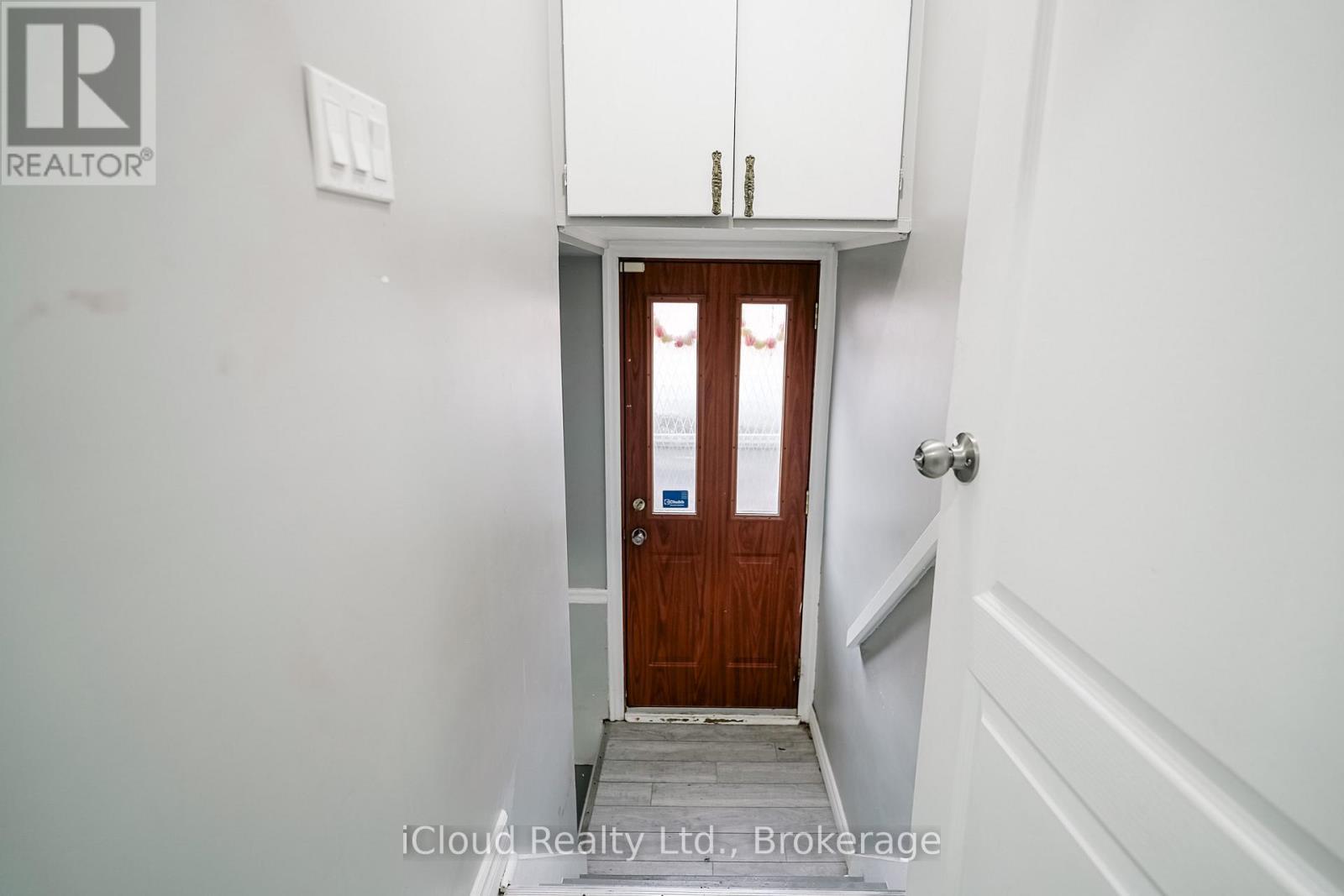 8 Chandler Drive, Toronto, ON - Photo Showing Other Room