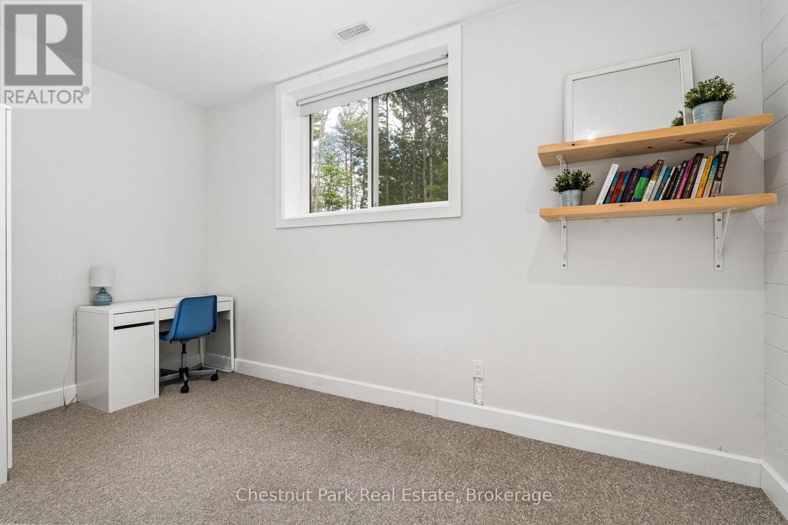 2698 Old Muskoka Road, Huntsville (Stephenson), ON - Indoor