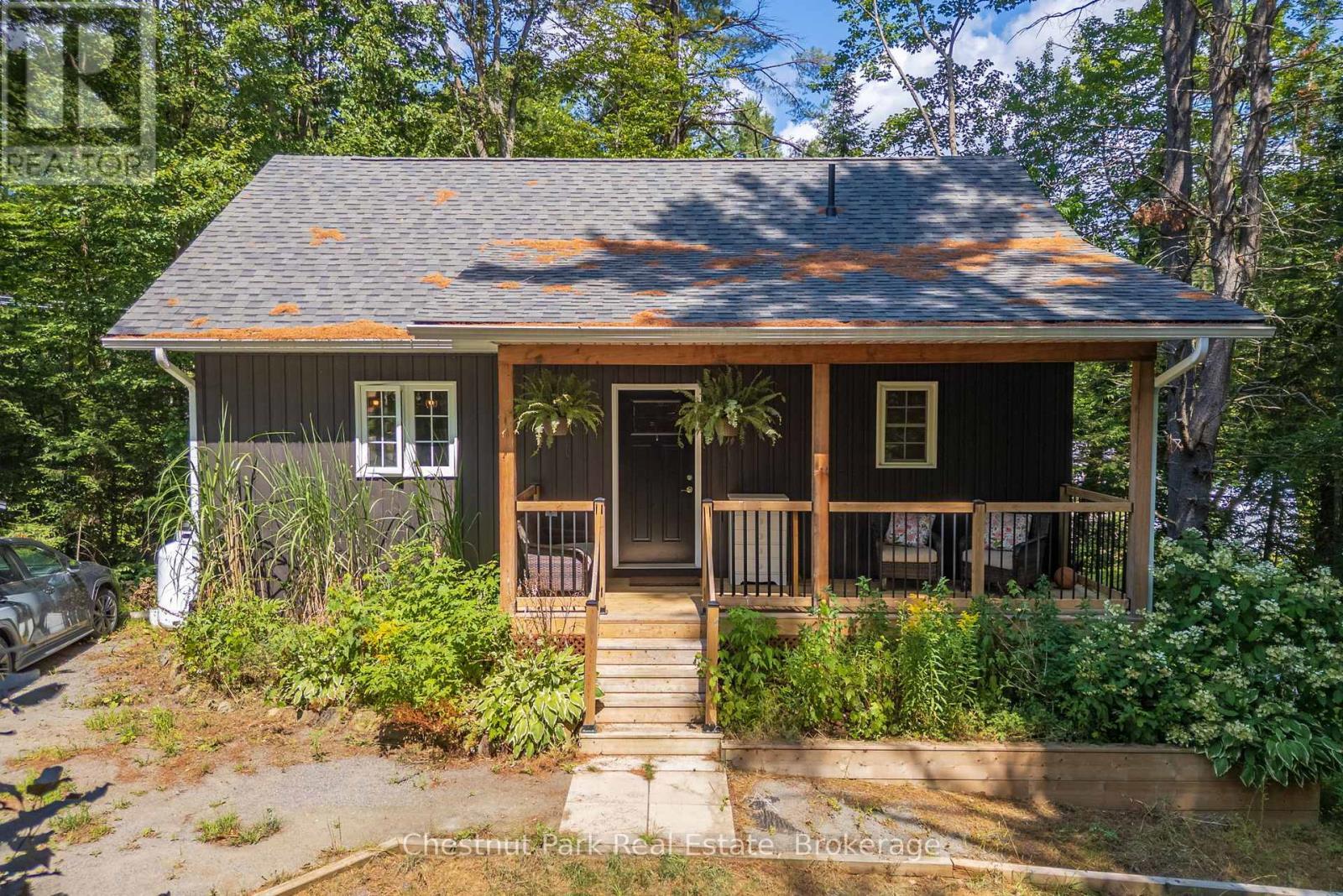 2698 Old Muskoka Road, Huntsville (Stephenson), ON - Outdoor With Deck Patio Veranda