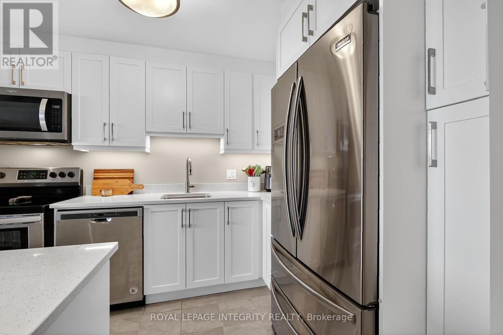 704 - 265 Poulin Avenue, Ottawa, ON - Indoor Photo Showing Kitchen With Stainless Steel Kitchen