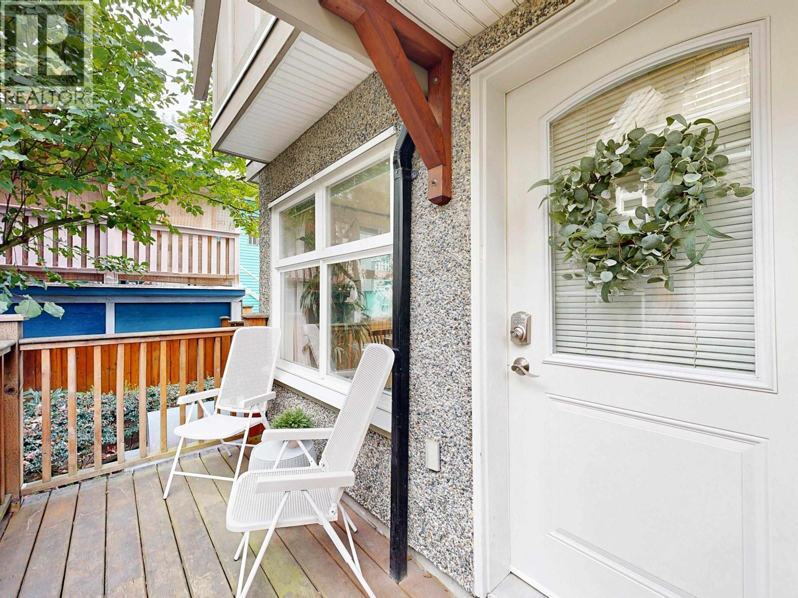 101 1672 E Pender Street, Vancouver, BC - Outdoor With Exterior