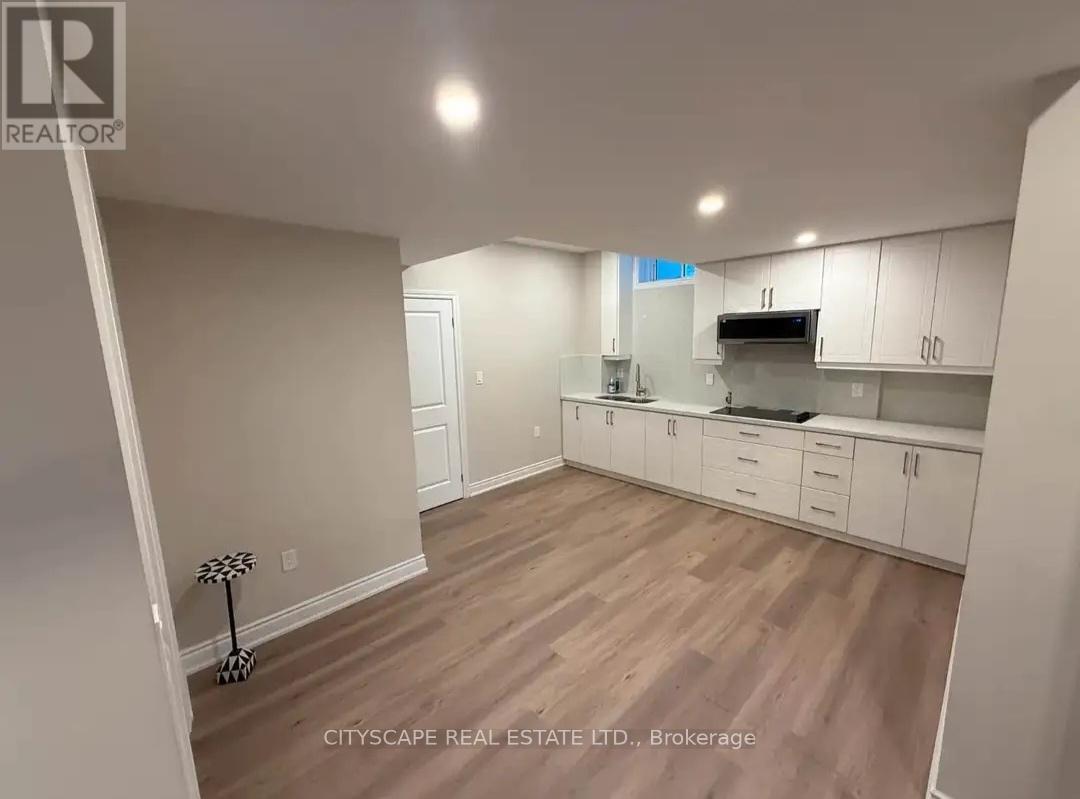 3367 Post Road, Oakville, ON - Indoor Photo Showing Kitchen