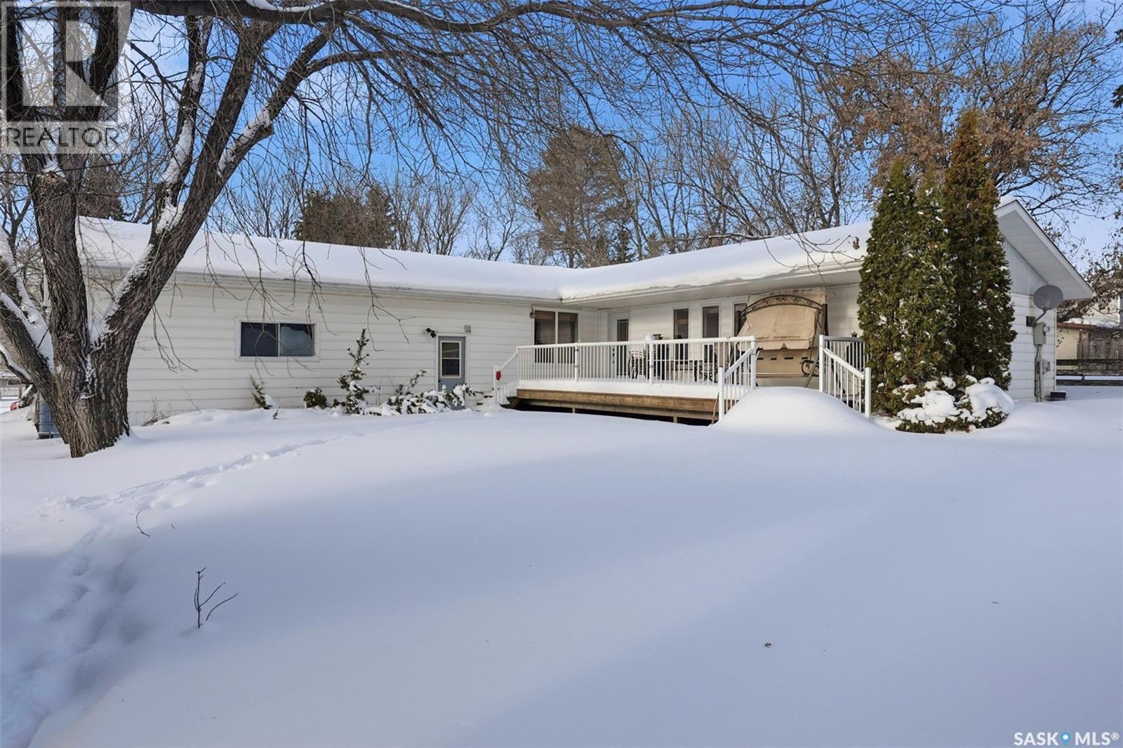 809 St Joseph Avenue, Bruno, SK - Outdoor